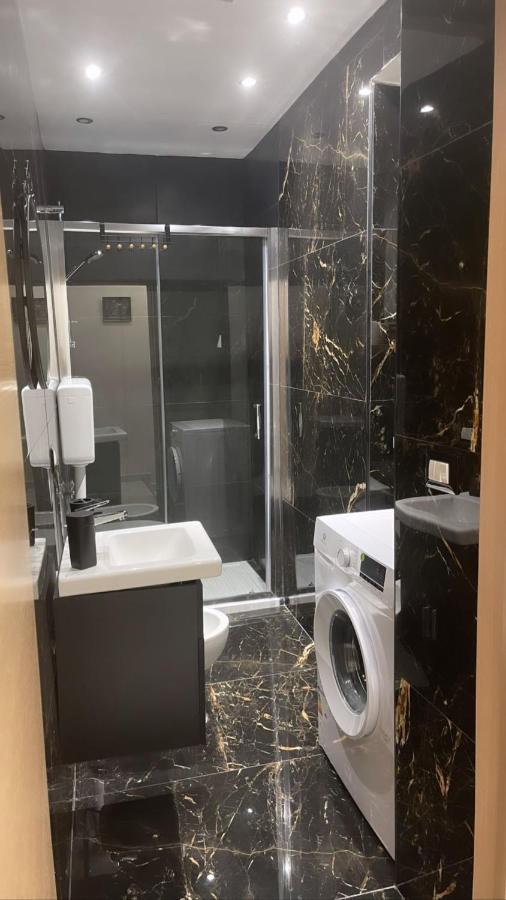 Residenza Marvin De Curtis Apartment Napoli Bagian luar foto
