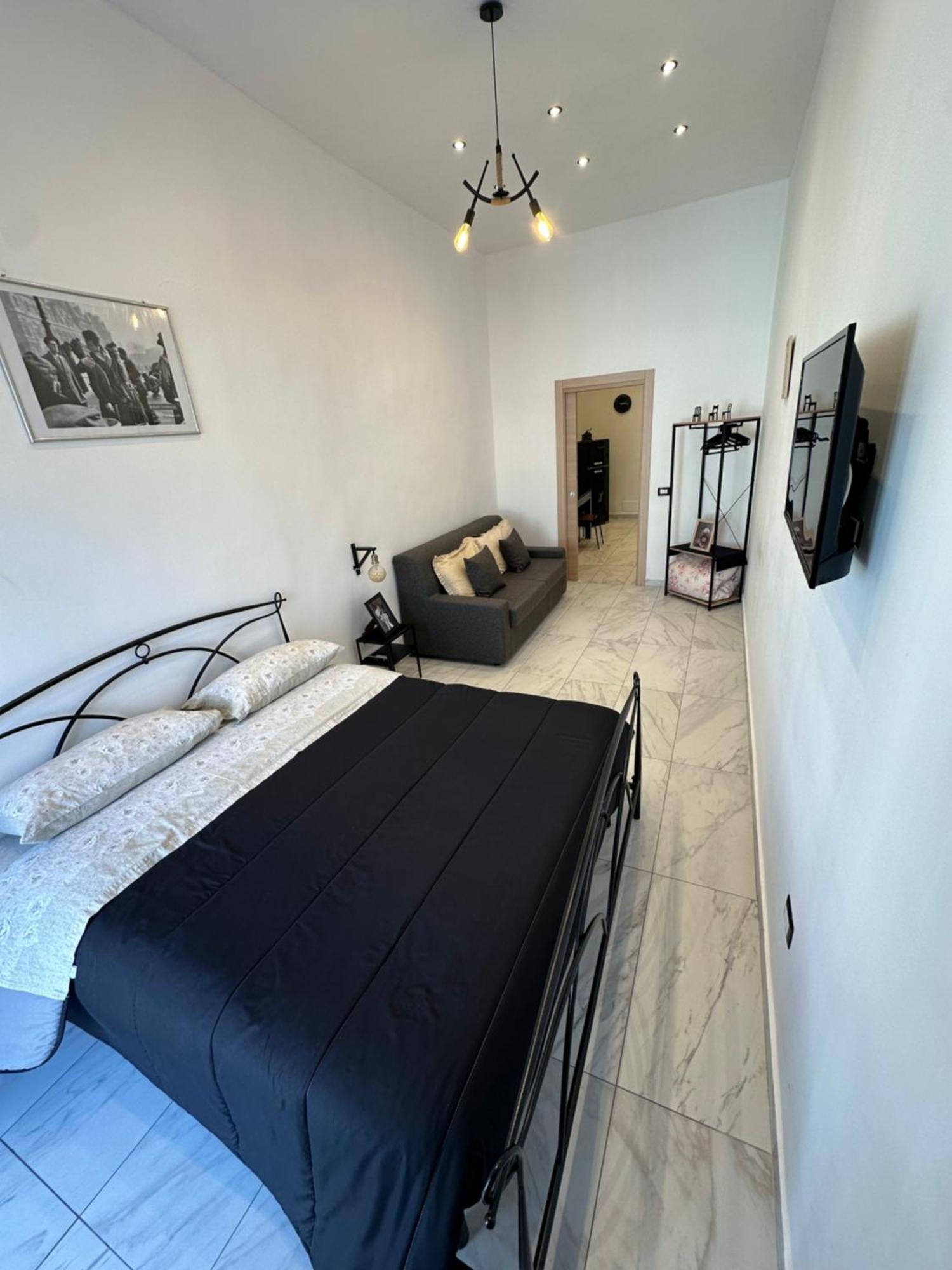 Residenza Marvin De Curtis Apartment Napoli Bagian luar foto
