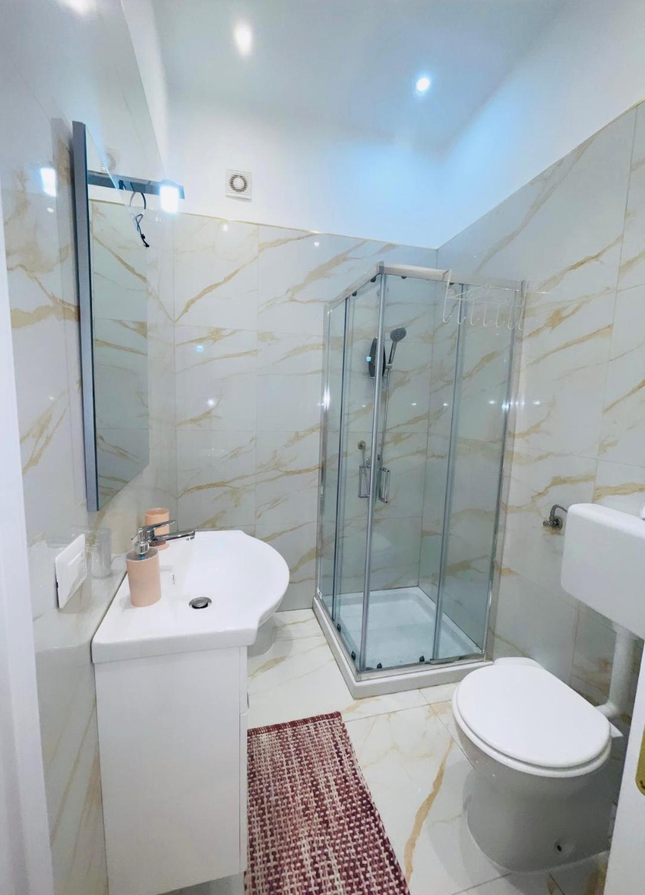 Residenza Marvin De Curtis Apartment Napoli Bagian luar foto