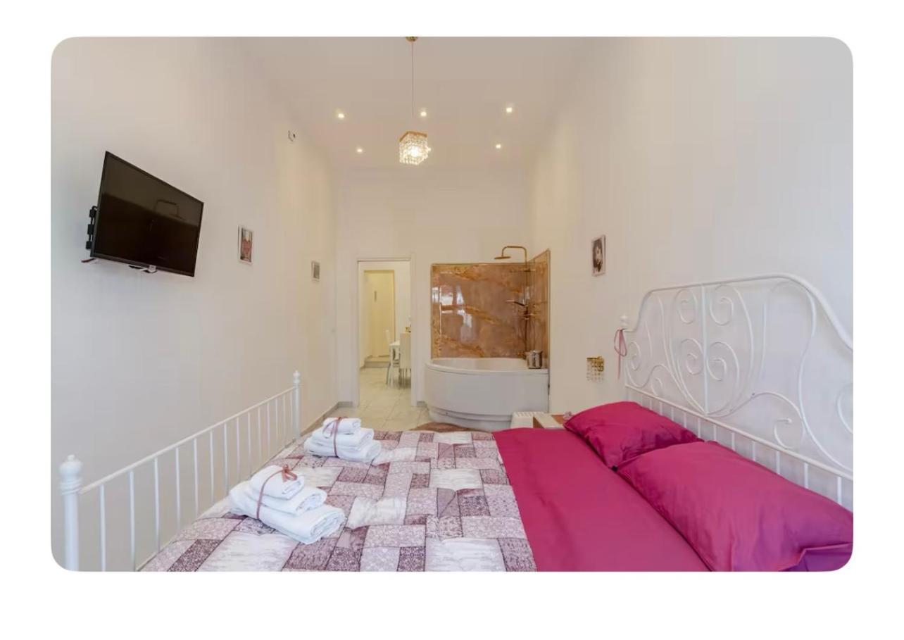 Residenza Marvin De Curtis Apartment Napoli Bagian luar foto